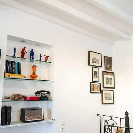 Nina's Traditional House By Estia Casa vacanze *