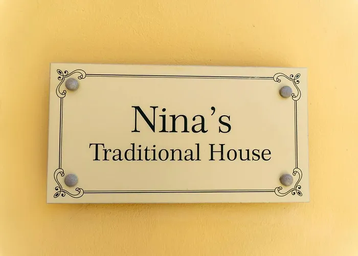 Nina's Traditional House By Estia 펜션 *